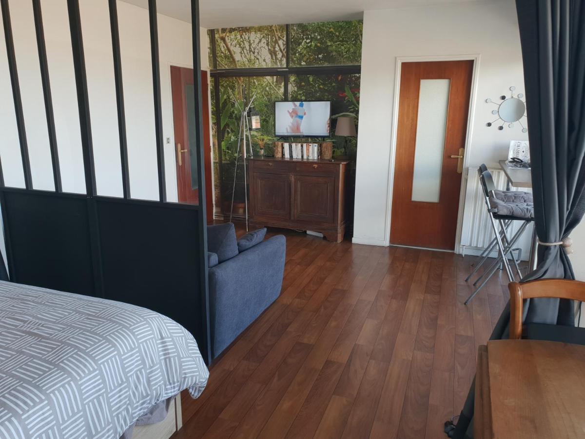 D Apartment *